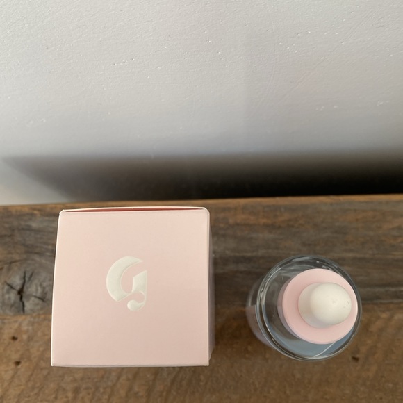 NIB NWT Glossier Super Pure Face Serum 30ml - Picture 4 of 5